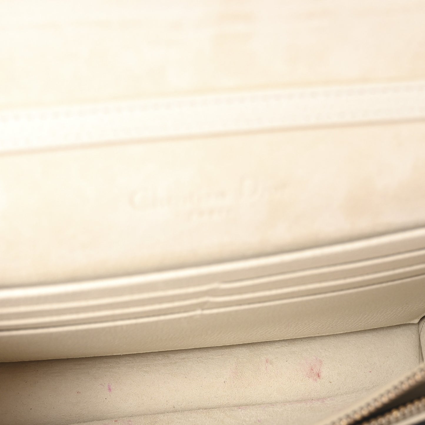 Grained Calfskin Saddle Chain Pouch Latte