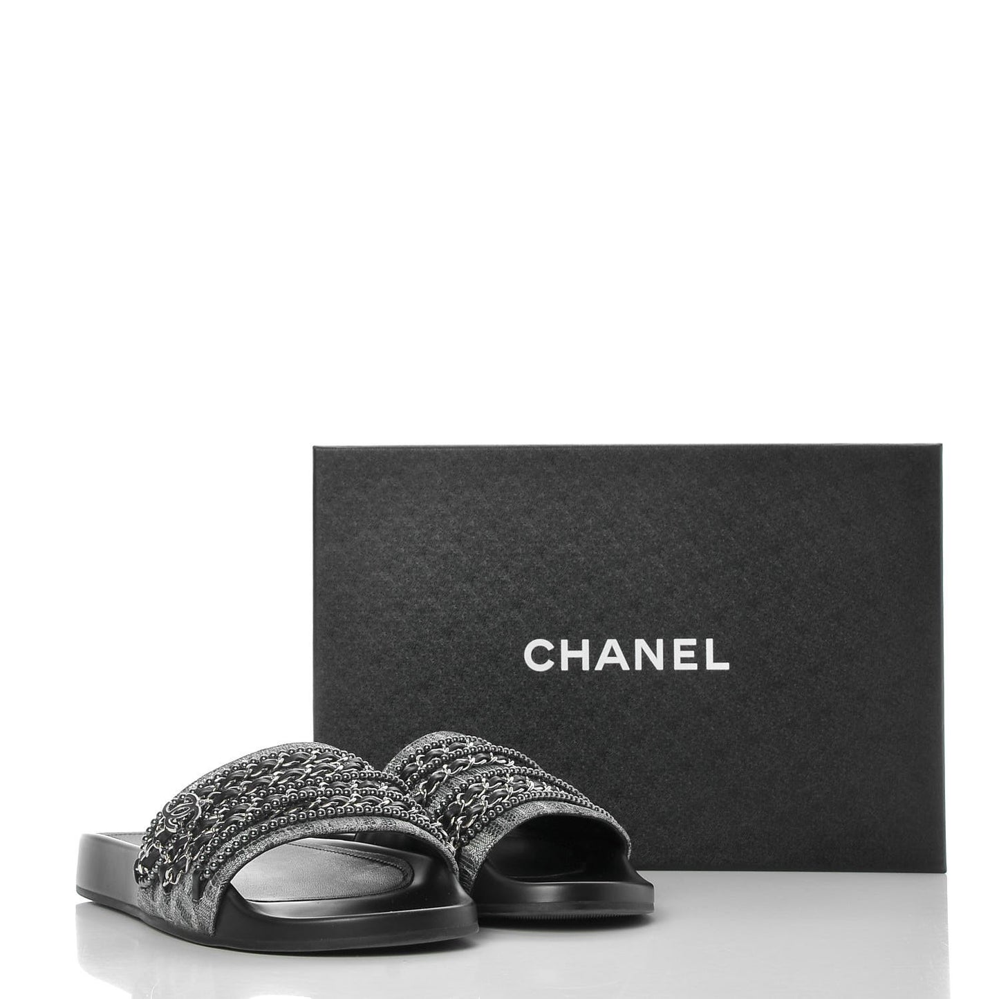 Fantasy Lambskin Pearl Chain Flat Sandals 40 Silver Black