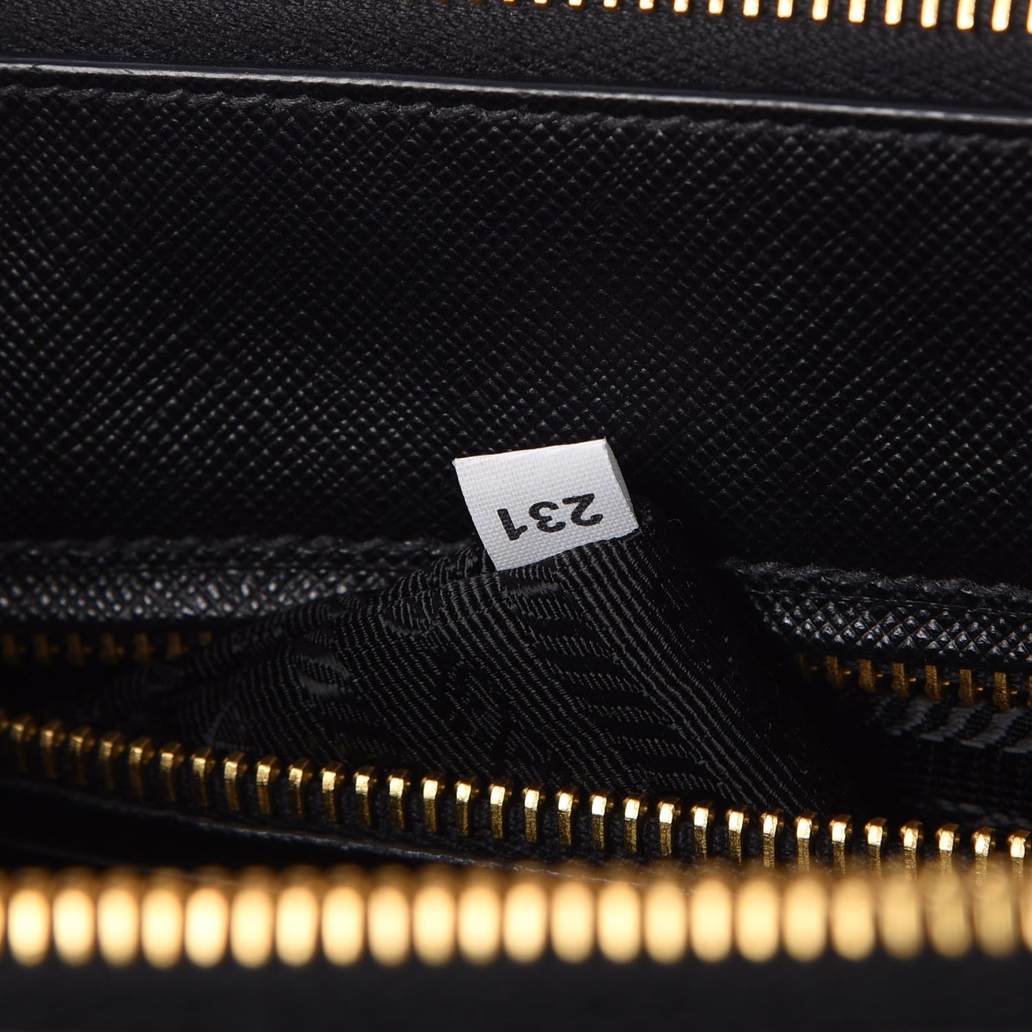 Saffiano Lux Small Double Zip Tote Nero Black