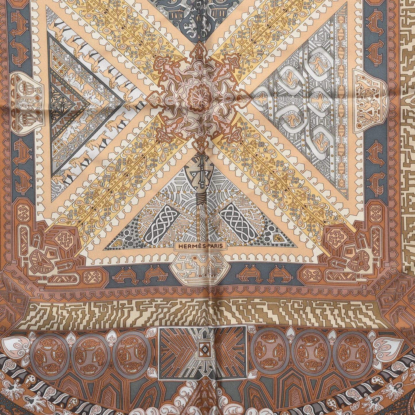 Silk Sur Un Tapis Volant Scarf 90