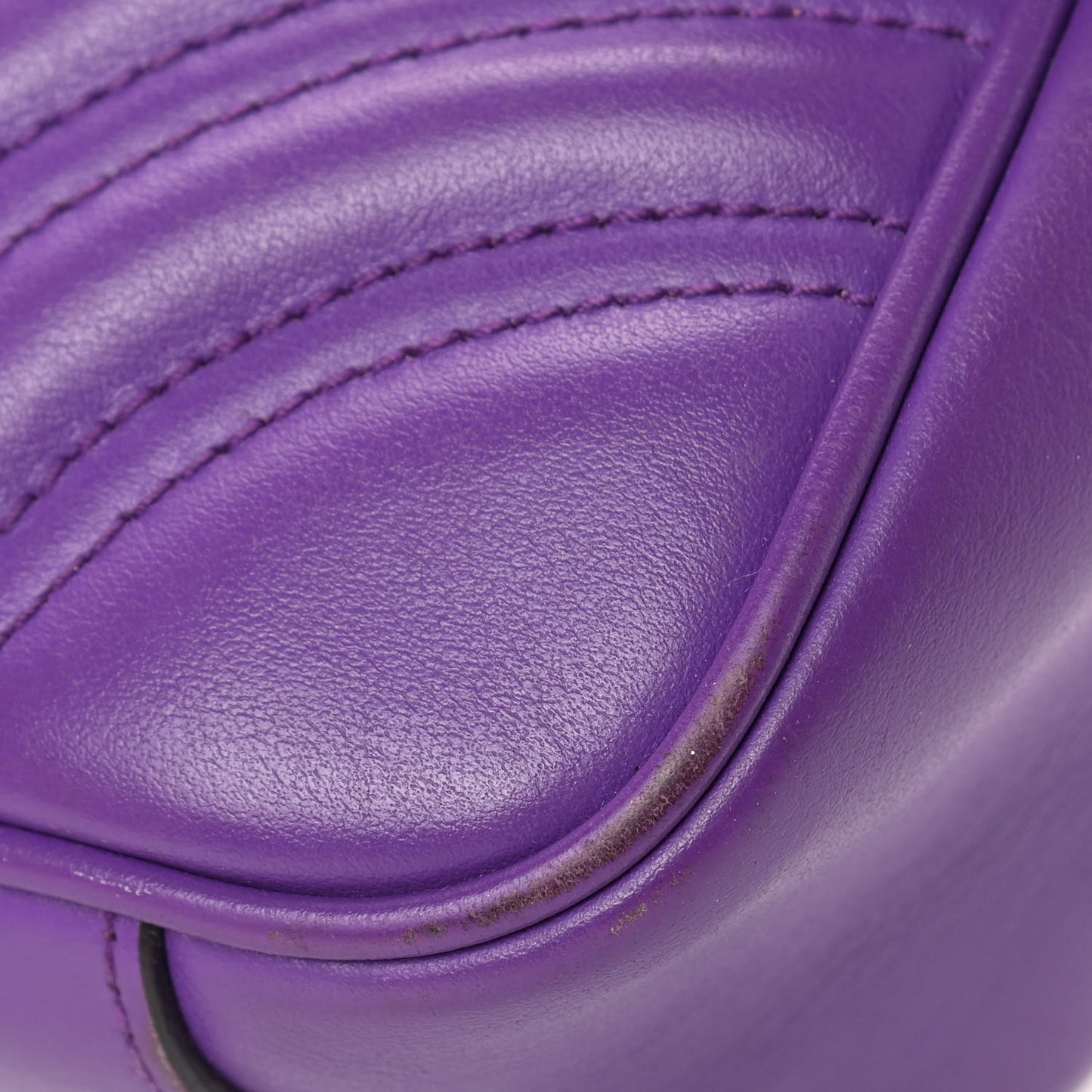 Calfskin Matelasse Small GG Marmont Shoulder Bag Shine Purple