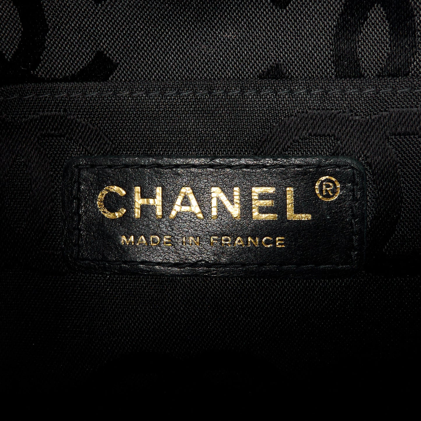 Patent Perforated Camellia Medium Single Flap Black