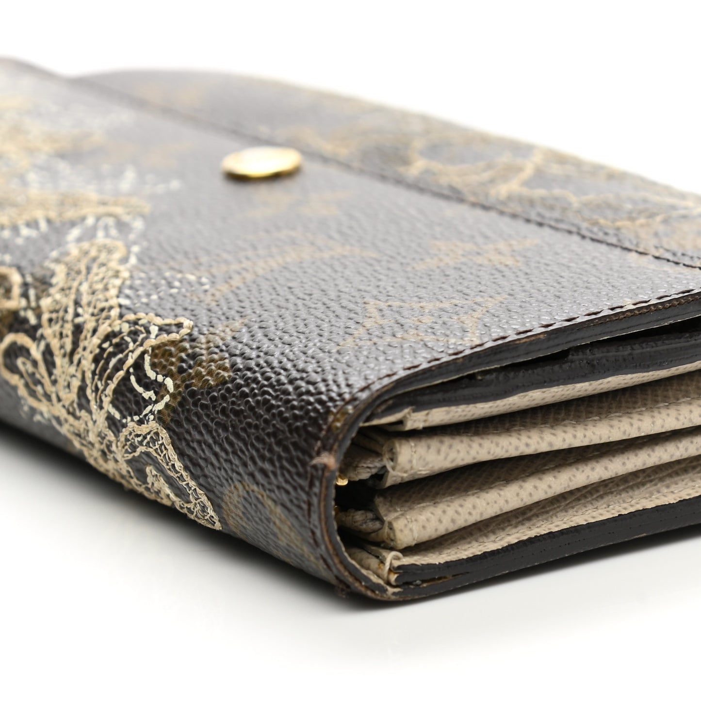 Monogram Dentelle Sarah Wallet Gold
