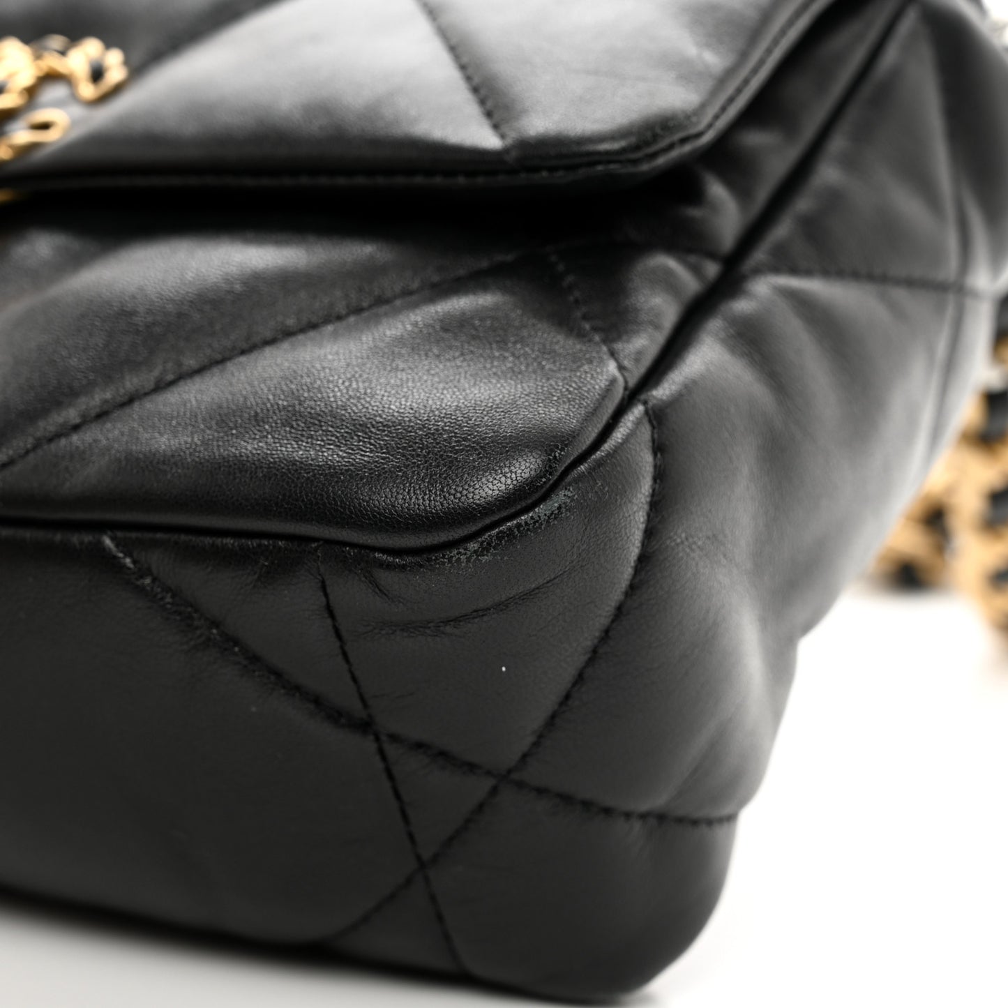 Lambskin Quilted Medium Chanel 19 Flap Black