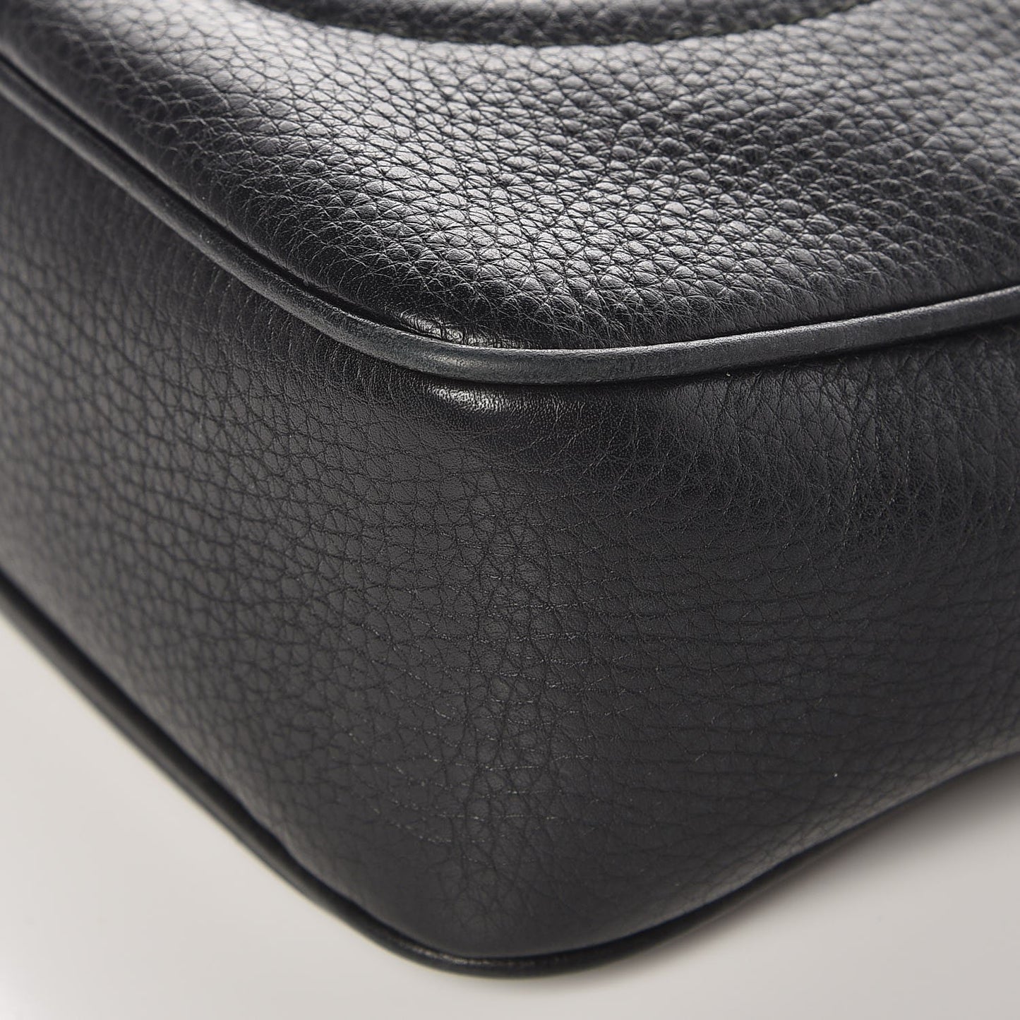 Pebbled Calfskin Small Soho Disco Bag Black