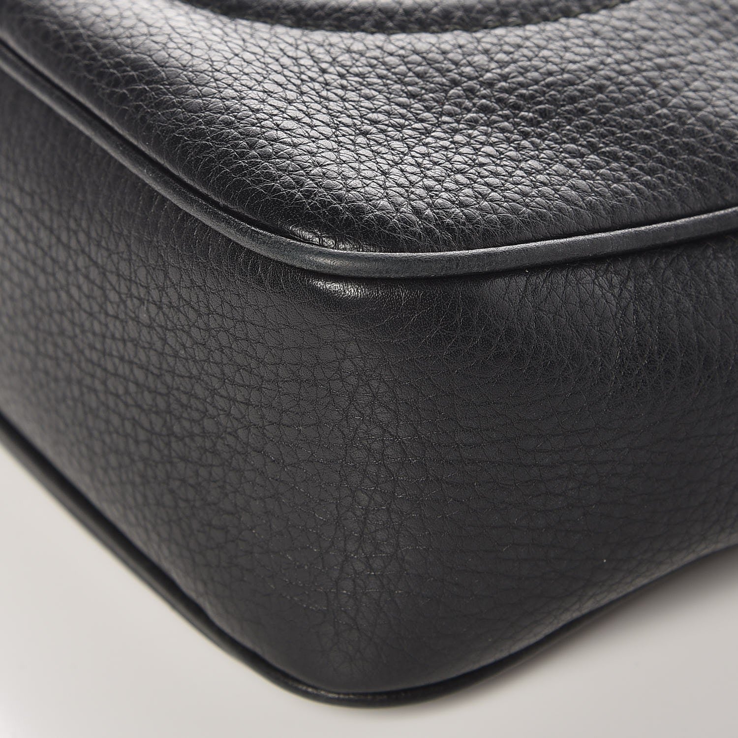 Gucci Pebbled Calfskin Small Soho Disco Bag Black 10 of 10