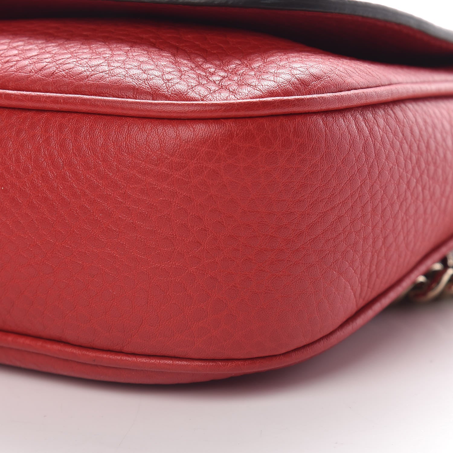 Gucci Pebbled Calfskin Medium Soho Flap Crossbody Red 10 of 11