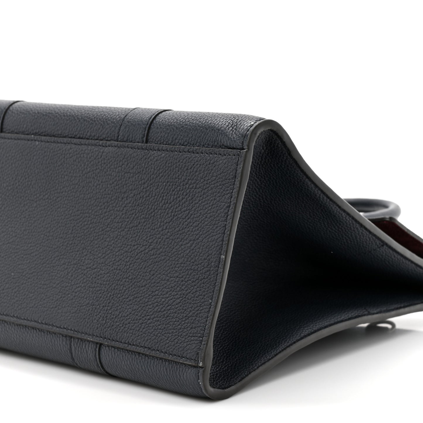 Classic Grain Medium New Bayswater Black