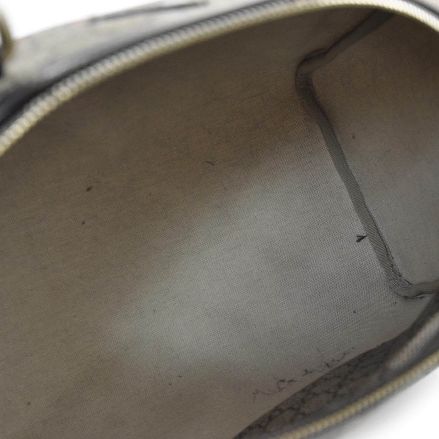 GG Plus Monogram Tattoo Heart Medium Joy Boston Dark Brown