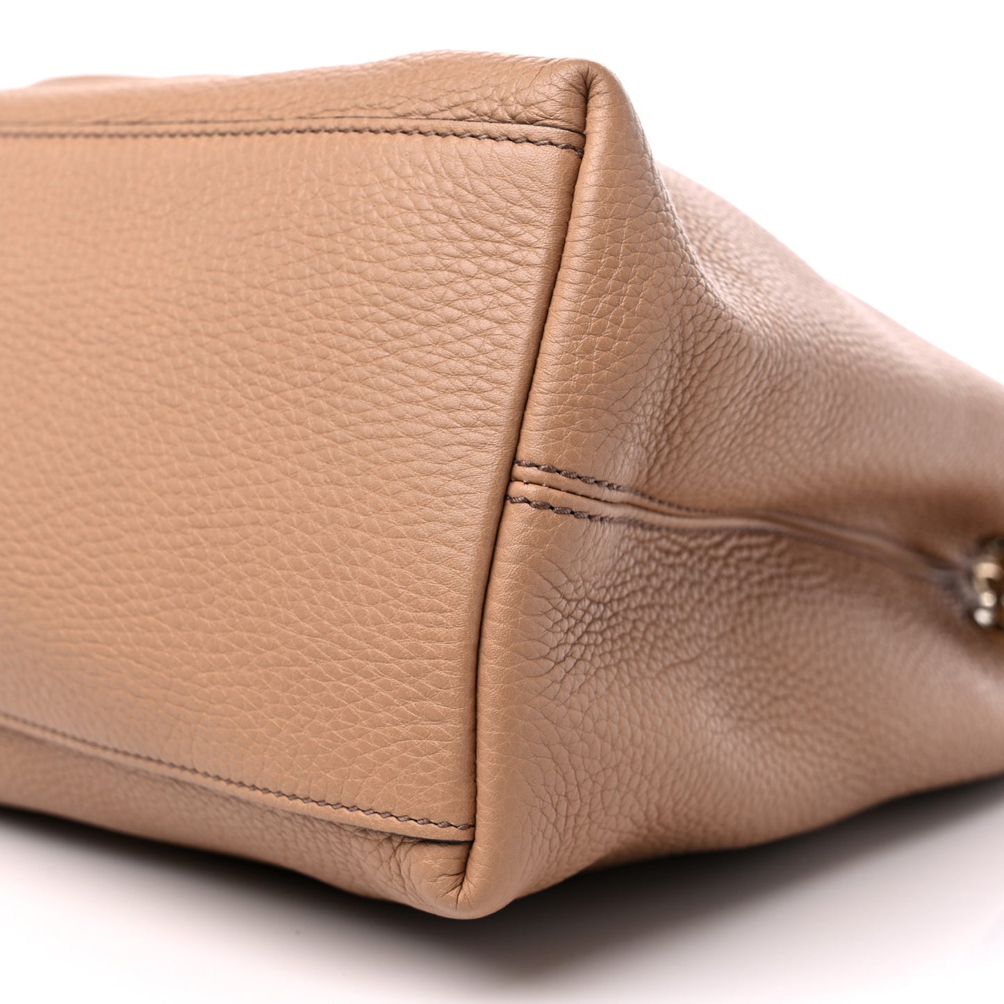 Pebbled Calfskin Medium Soho Chain Shoulder Bag Camelia