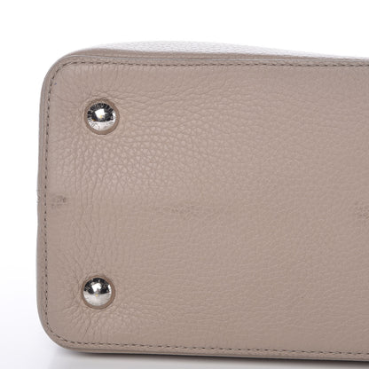 Louis Vuitton Taurillon Capucines MM Galet Coral Pebble 9 of 10