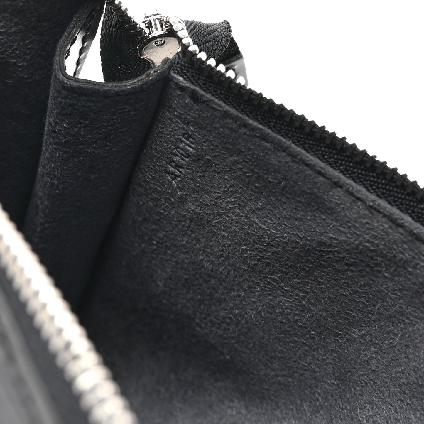 Epi Pochette Accessories 24 Black
