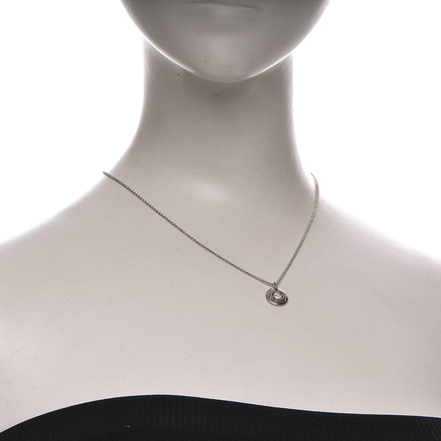 18K White Gold Chopardissimo Disc Pendant Necklace