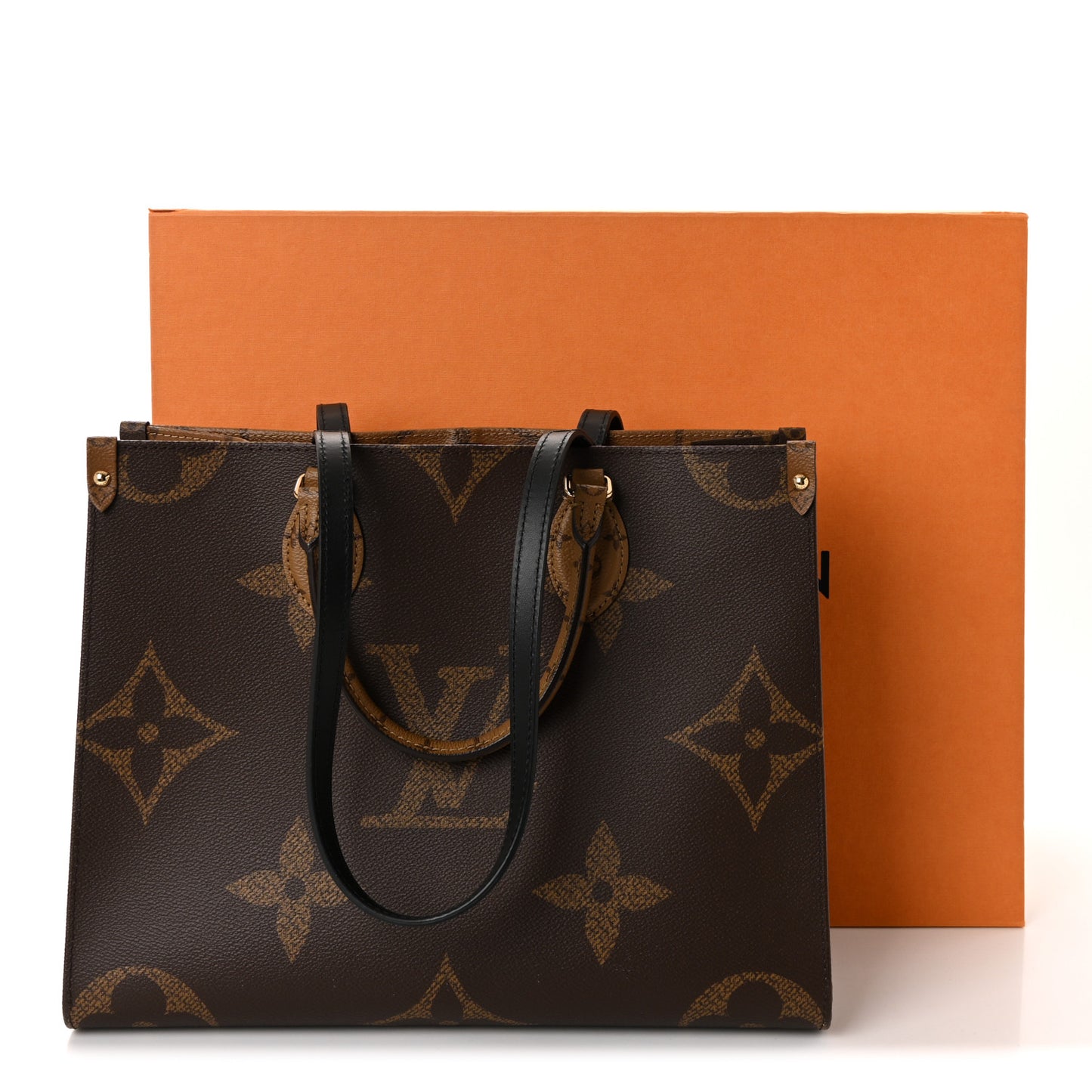 Reverse Monogram Giant Onthego MM