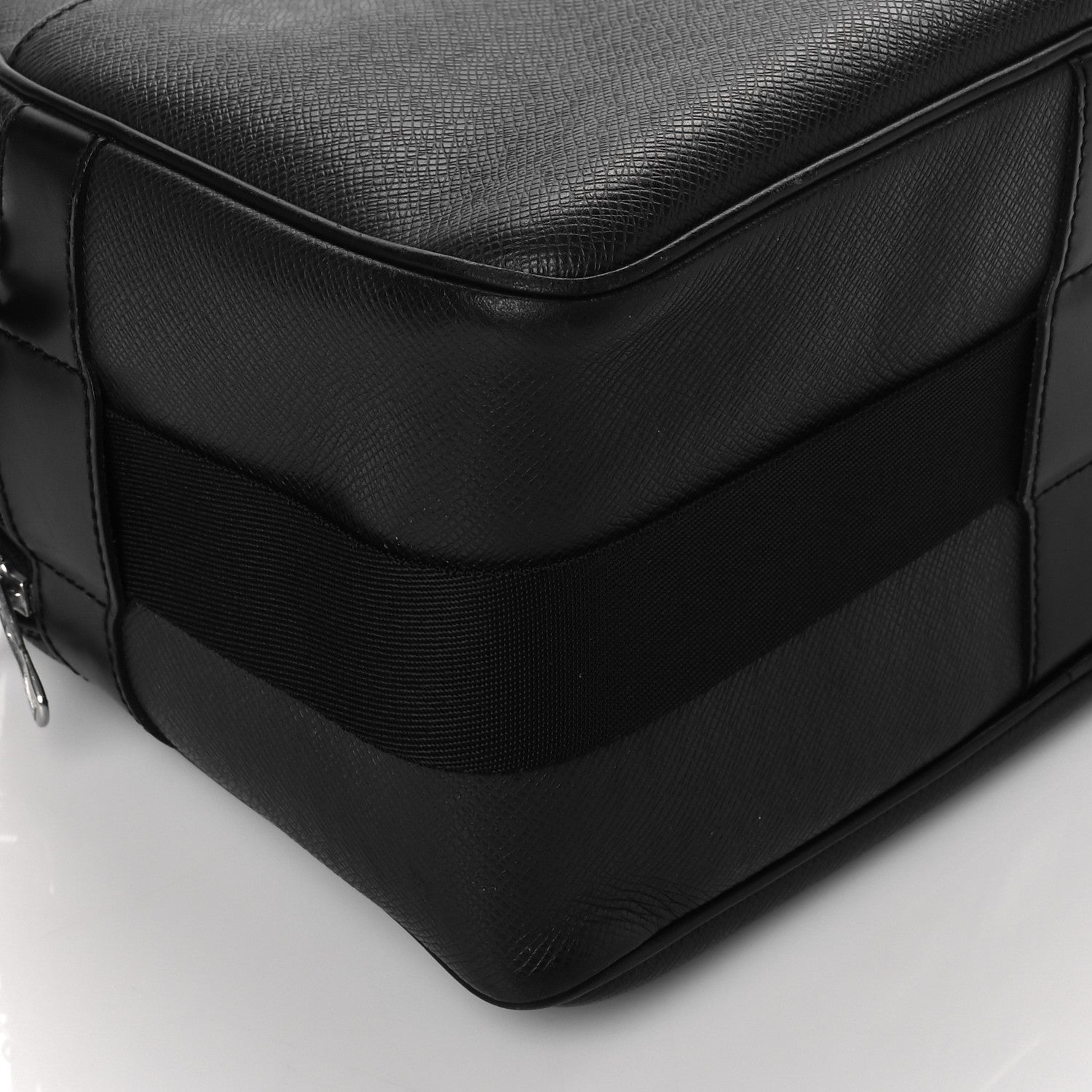 Louis Vuitton Taiga Reporter Messenger Ardoise 9 of 10