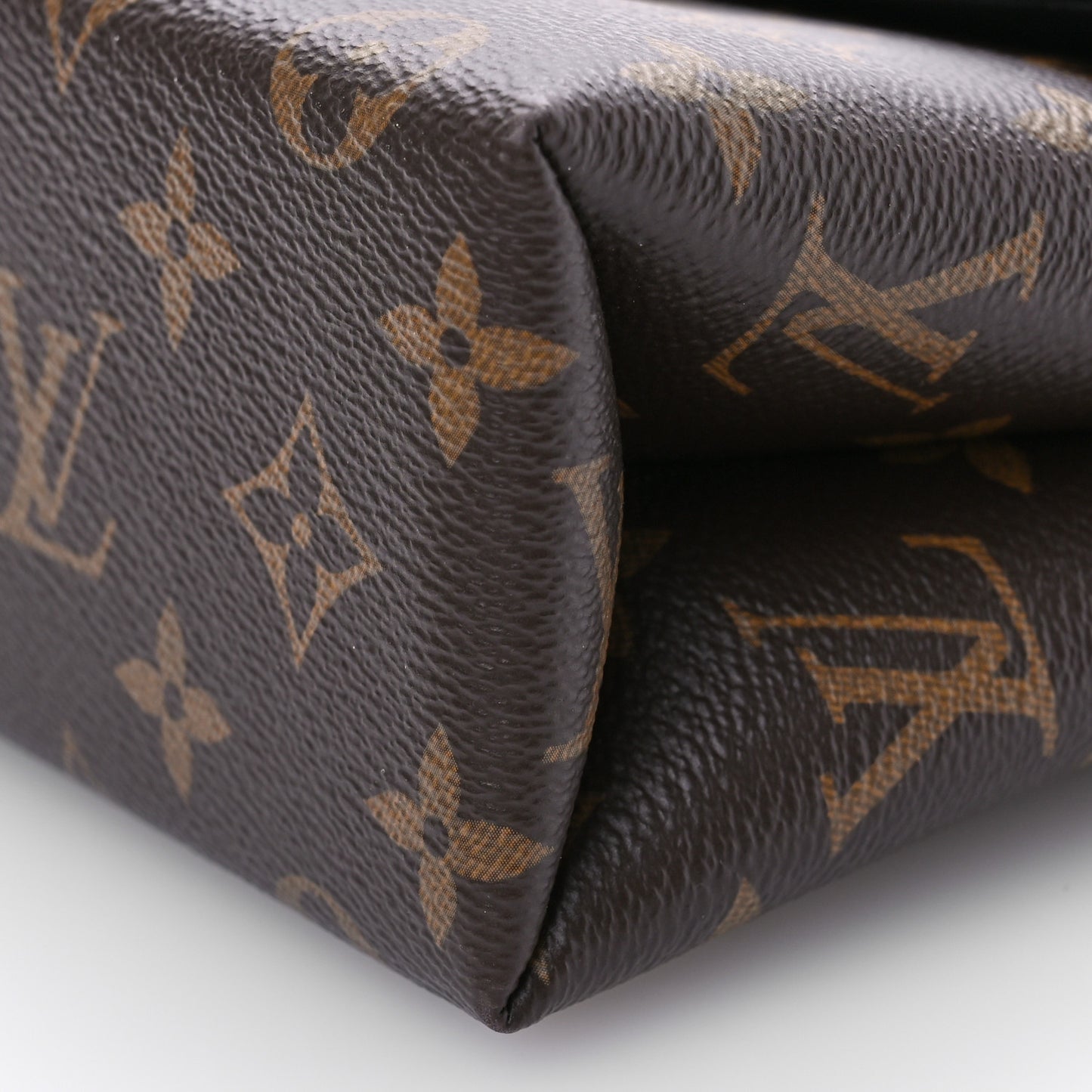 Monogram Locky BB Black