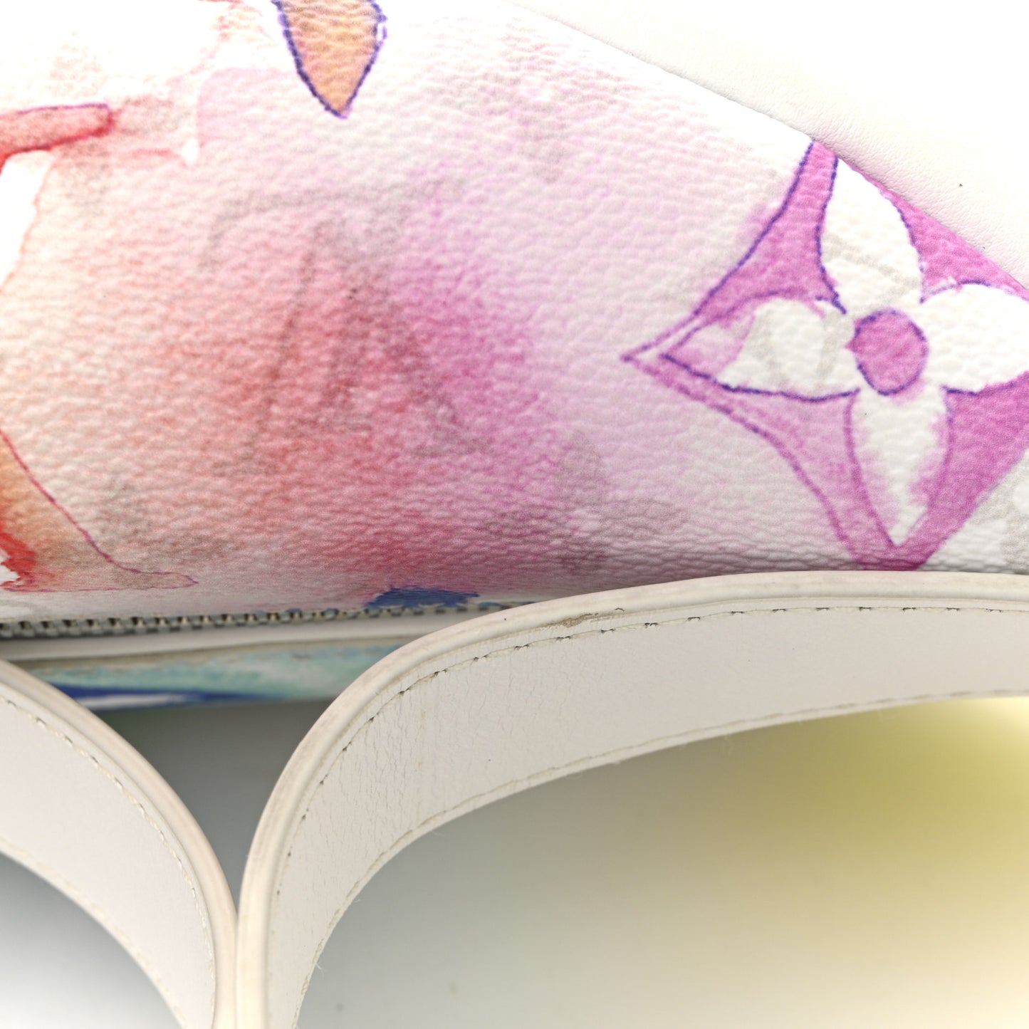 Monogram Watercolor Discovery Bumbag Multicolor