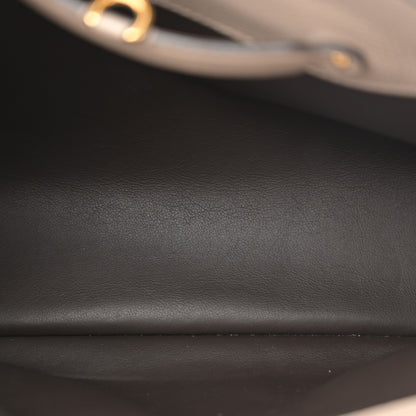 Louis Vuitton Taurillon Capucines MM Galet 5 of 14