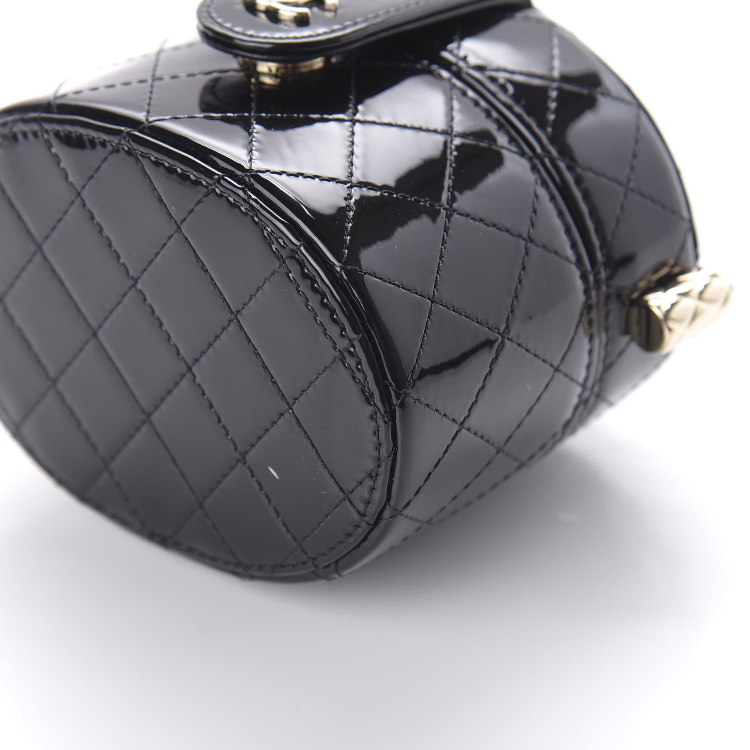 Chanel Patent Quilted Round Small Vanity With Chain Black 7 of 12