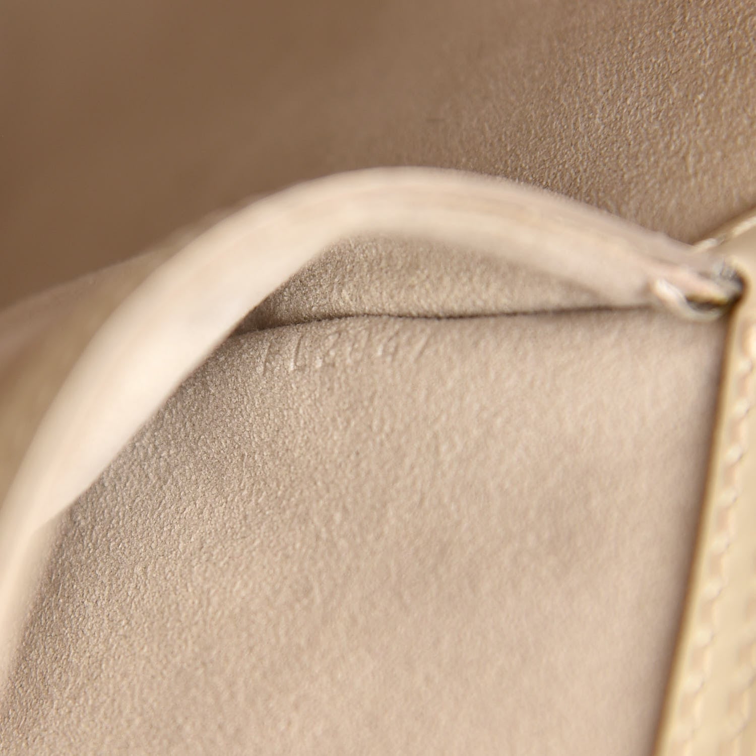 Louis Vuitton Epi Alma PM Ivory 7 of 9