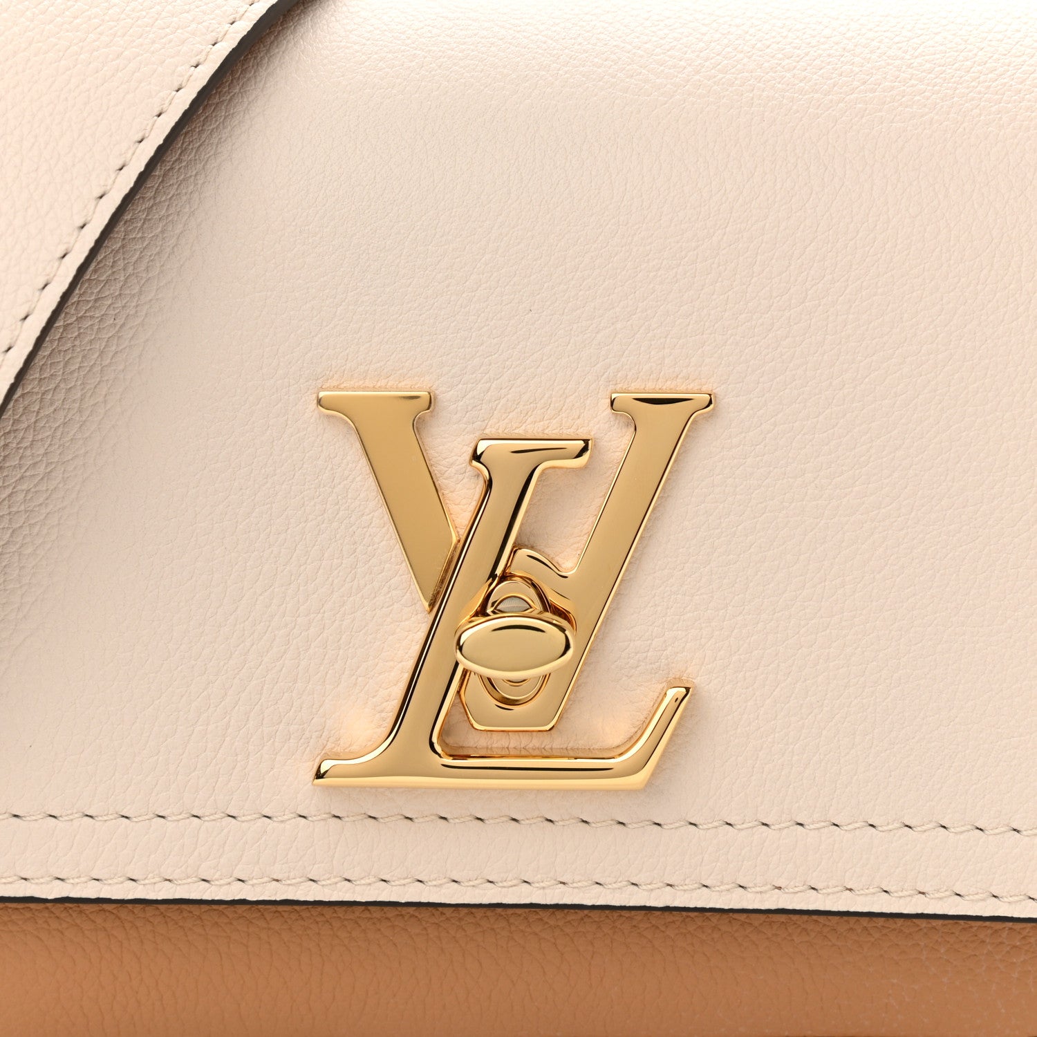 Louis Vuitton Grained Calfskin Lockme Tender Quartz 7 of 11