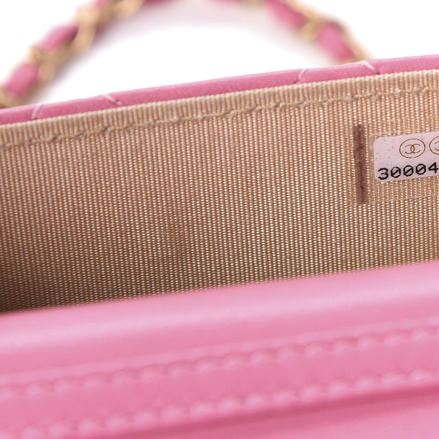 Lambskin Quilted Pearl Crush Clutch With Chain Pink
