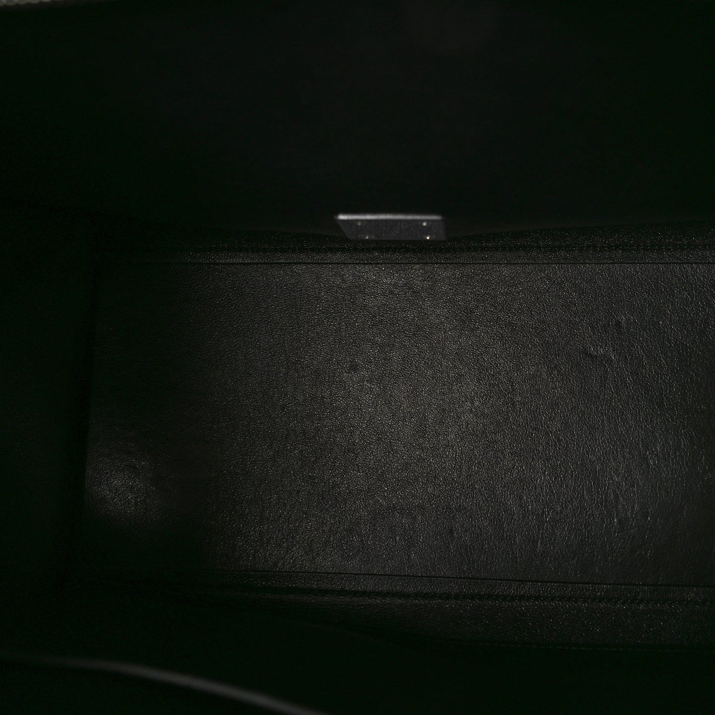 Drummed Calfskin Suede Medium Trapeze Black