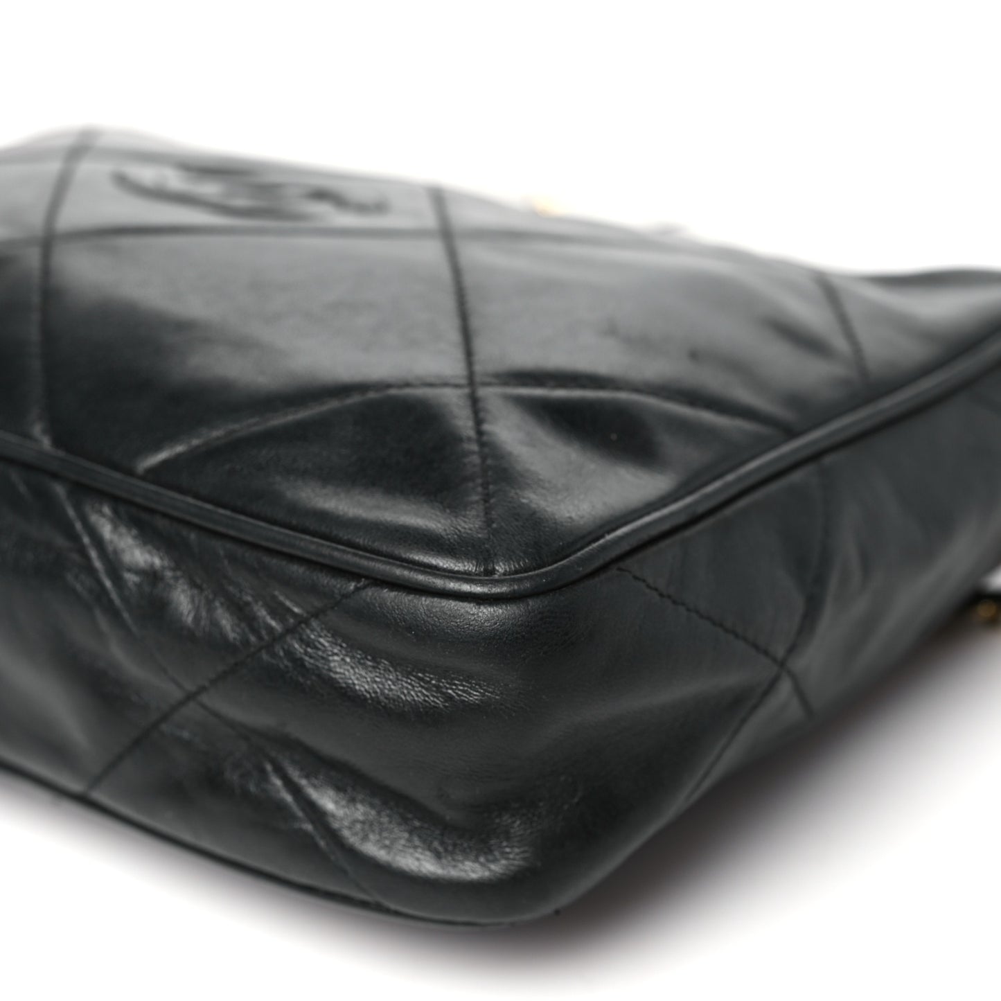 Lambskin Quilted CC Tassel Camera Case Black