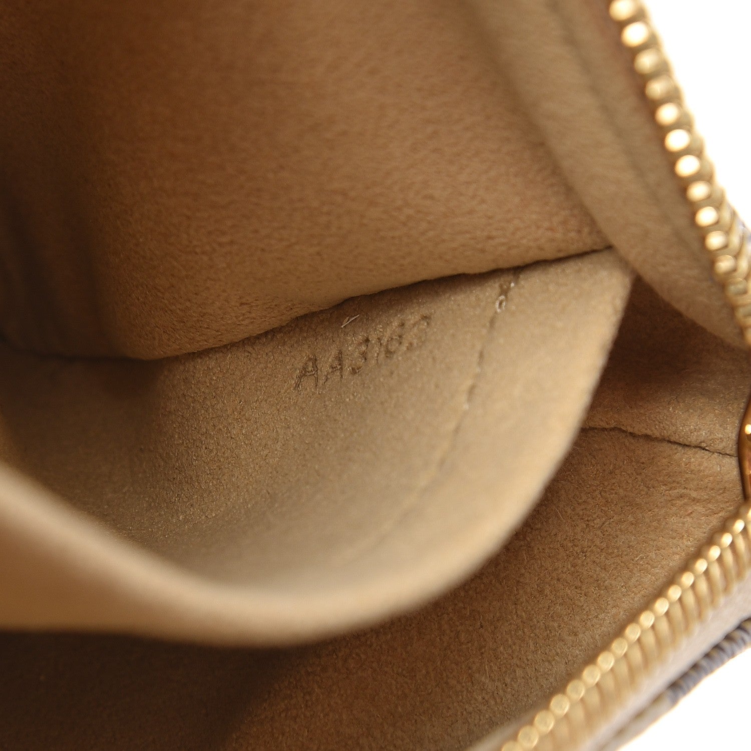 Louis Vuitton Damier Azur Pochette Milla MM 7 of 7