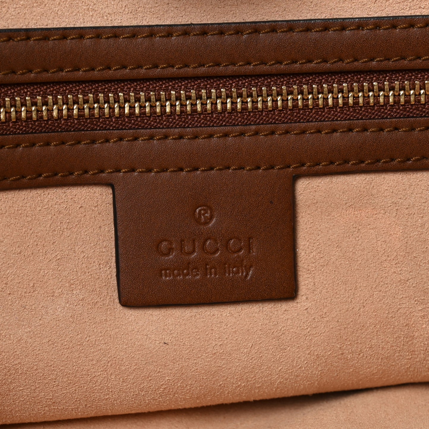 Soft GG Supreme Monogram Medium Crossbody Tote Beige Cuir