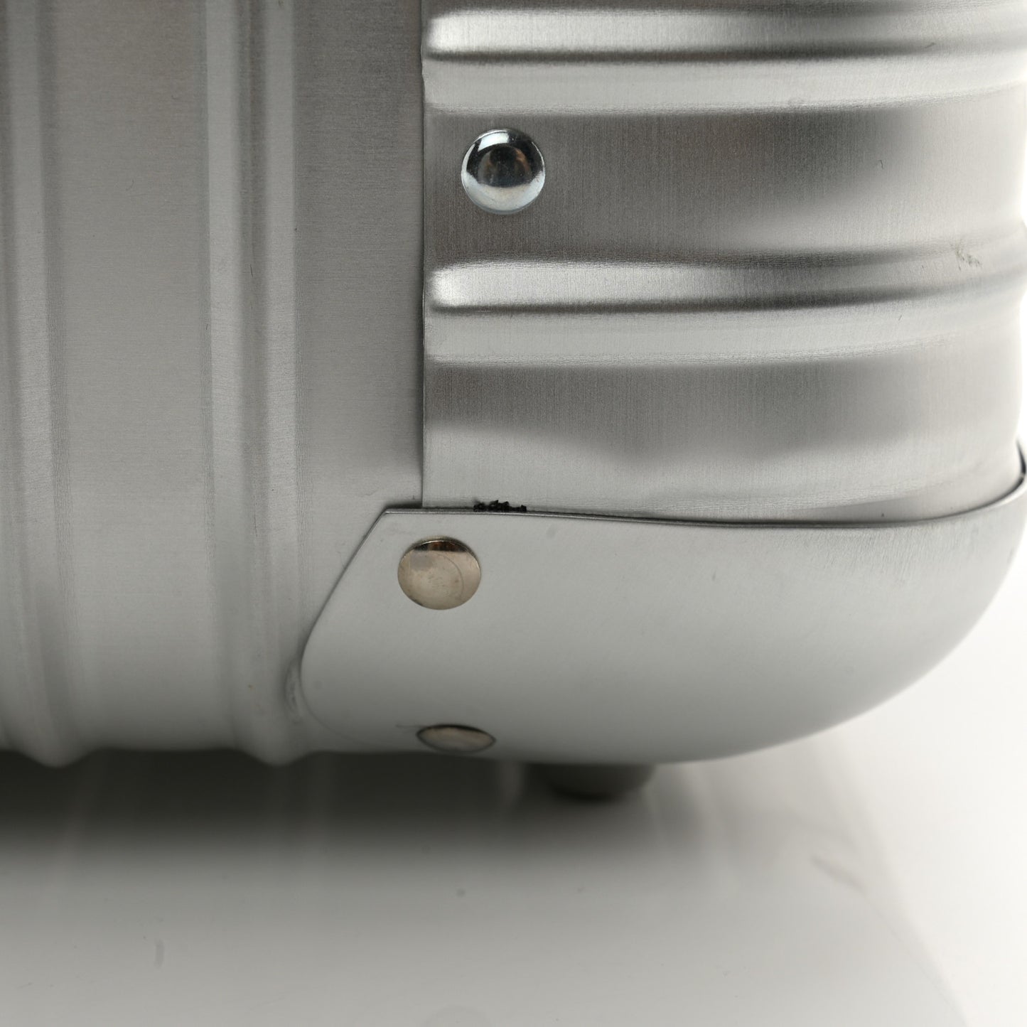Aluminum Topas Vanity Case Silver
