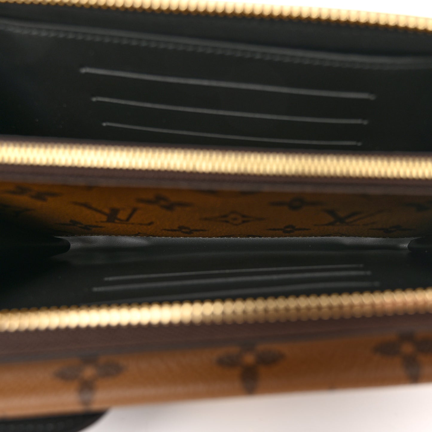 Reverse Monogram Metis Vertical Zippy Wallet
