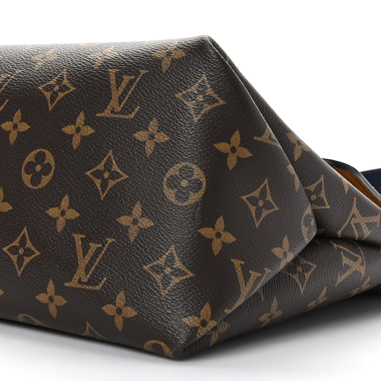 Monogram Beaubourg MM Safran Imperial