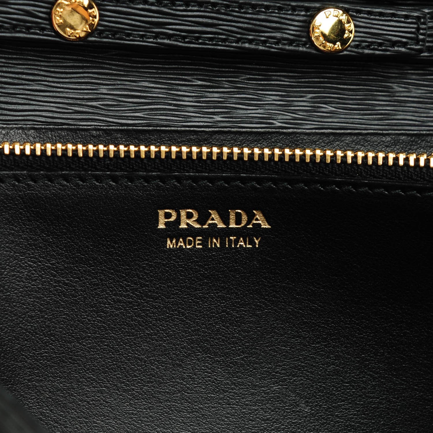 Prada Vitello Move Metal Oro Chain Wallet Black 6 of 7