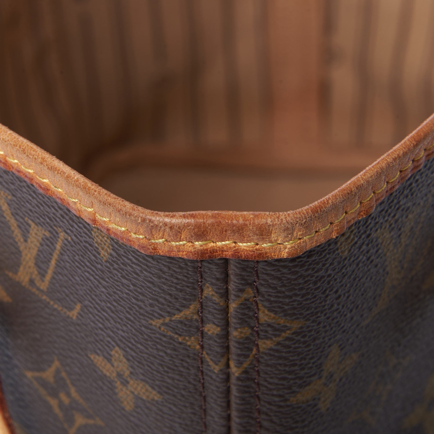 Louis Vuitton Monogram Neverfull MM 10 of 10