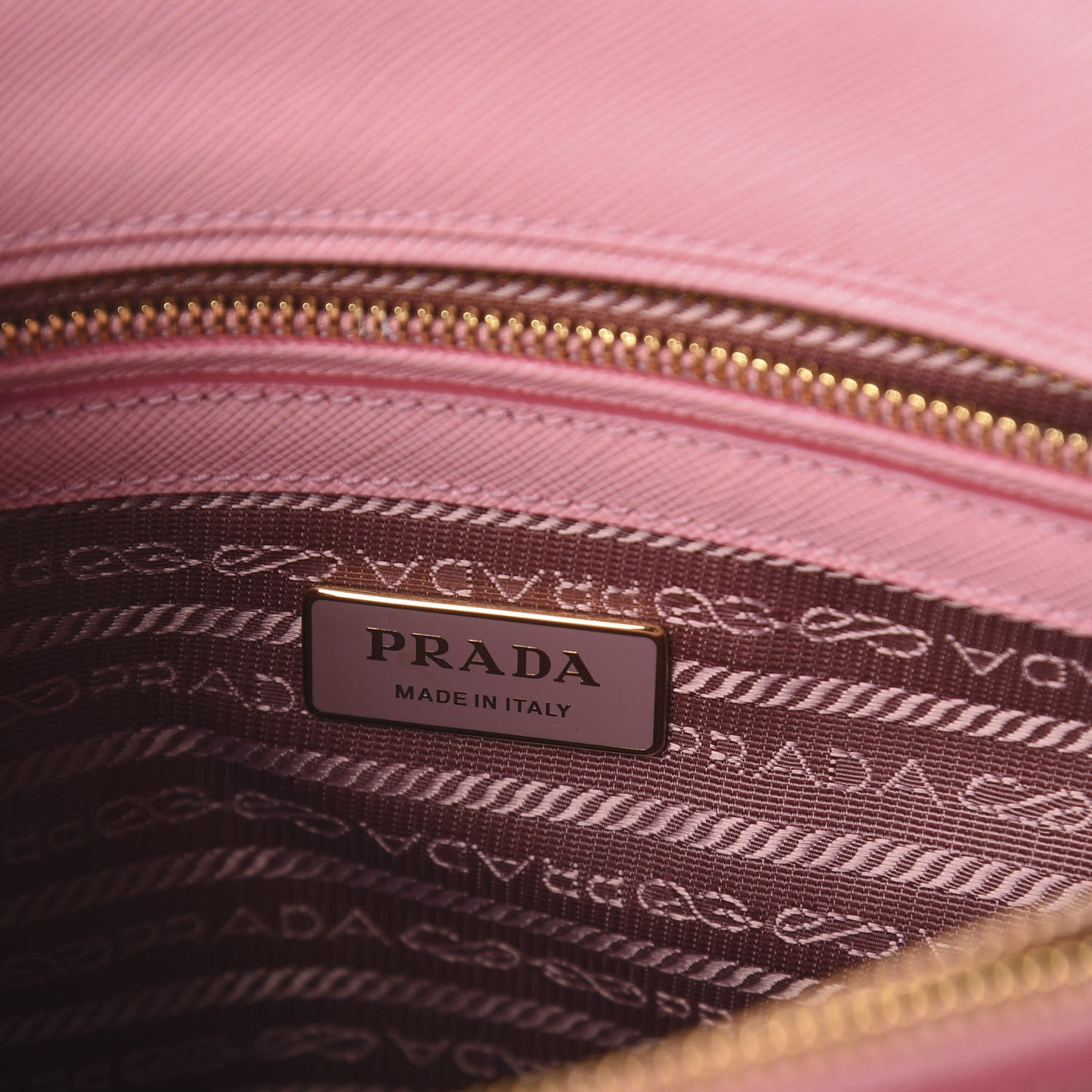 Saffiano Lux Medium Tote Petalo