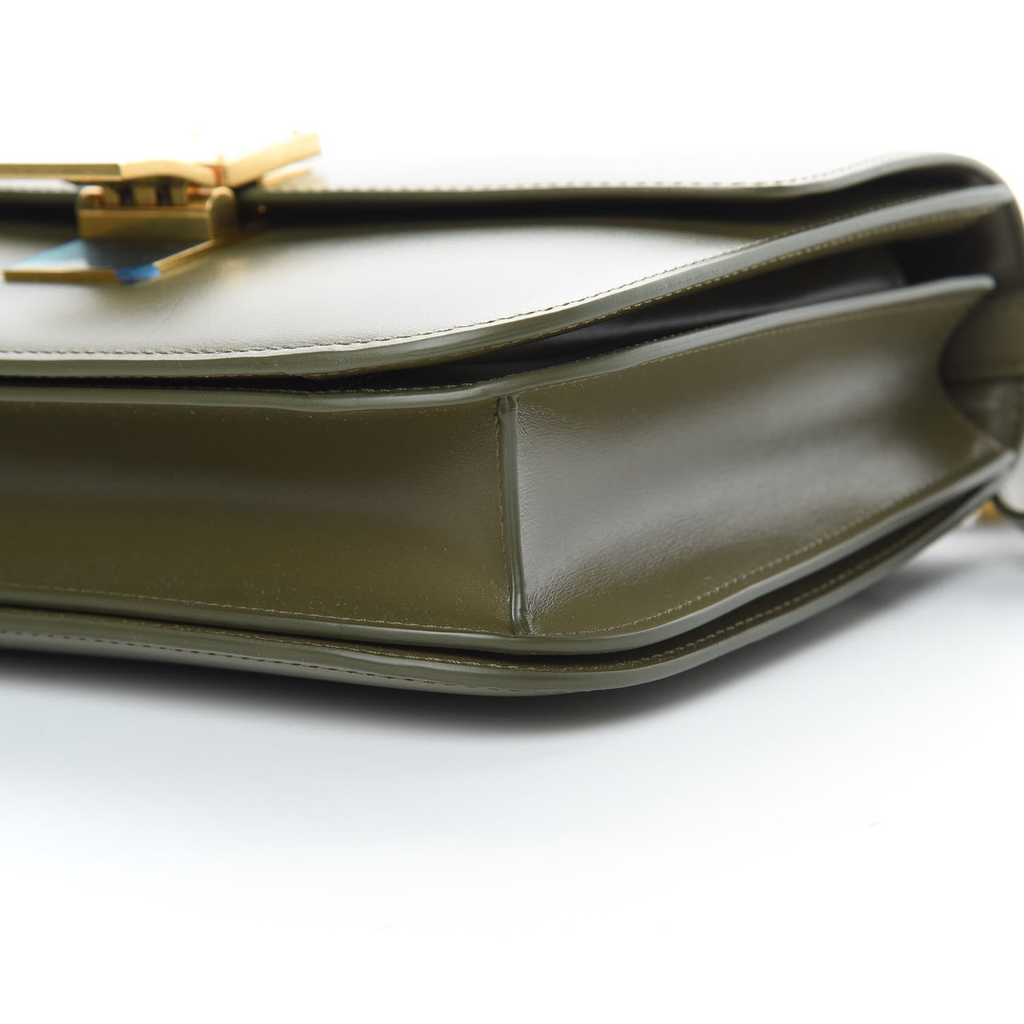 Box Calfskin Classic Box Medium Flap Bag Army Green