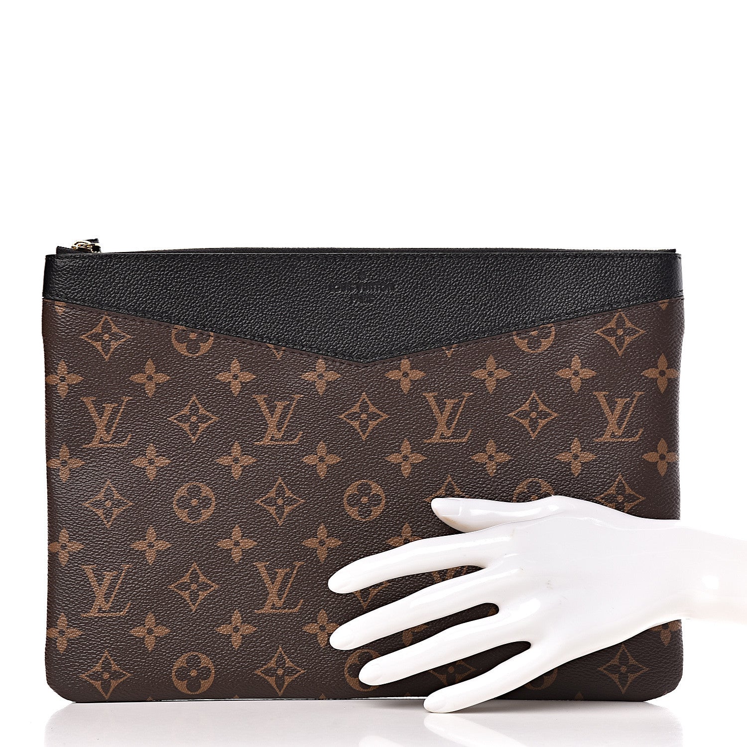 Louis Vuitton Monogram Daily Pouch Black 2 of 9