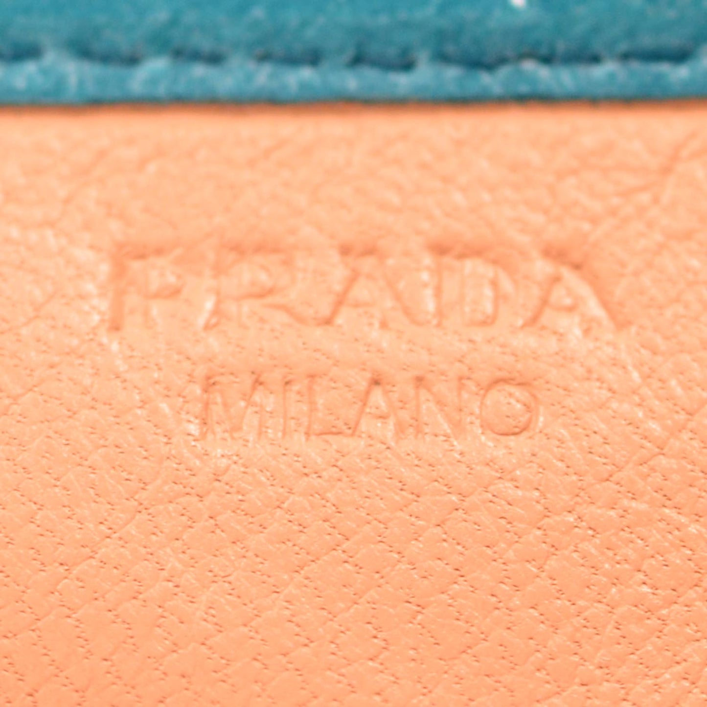 Vitello Antic Soft Metal Chevron Wallet Turchese