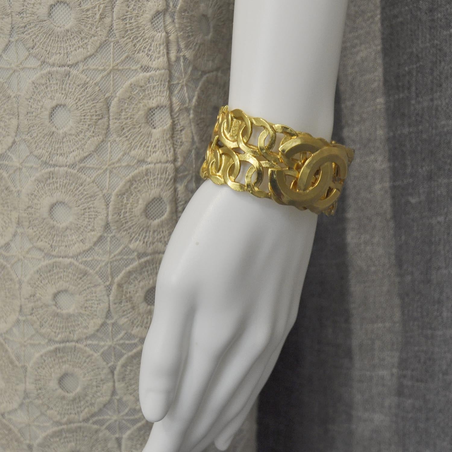 Chanel CC Wide Bracelet Gold 2 of 5