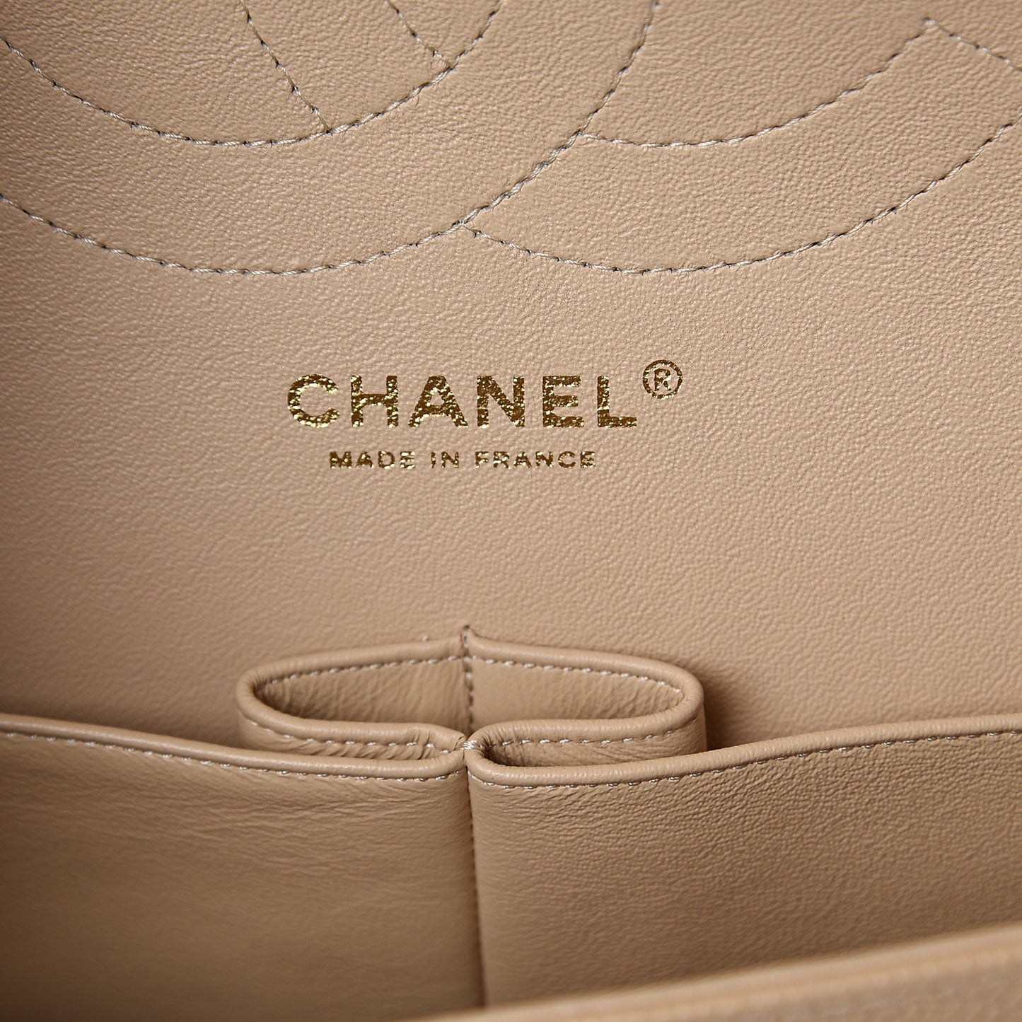 Caviar Quilted Jumbo Double Flap Beige Clair