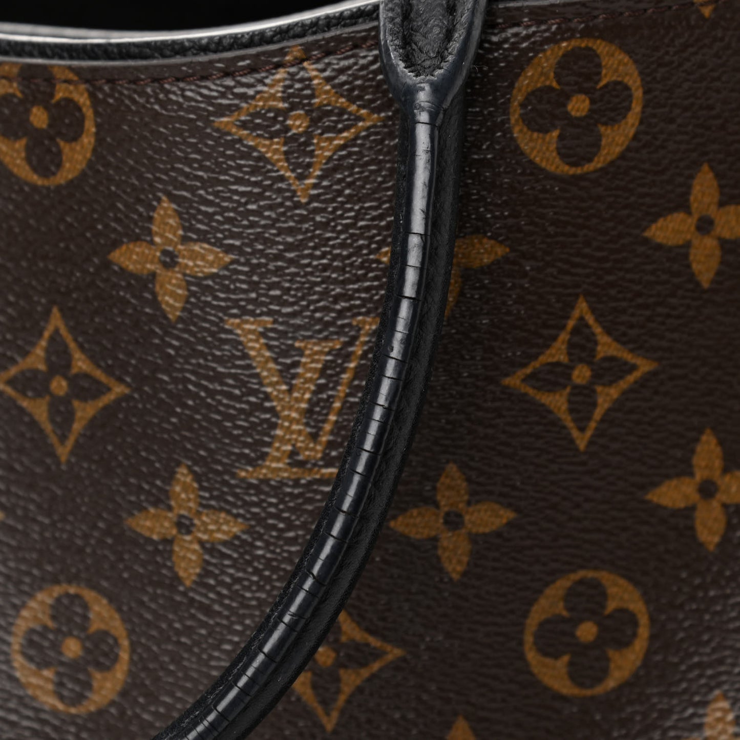Monogram Popincourt MM Black