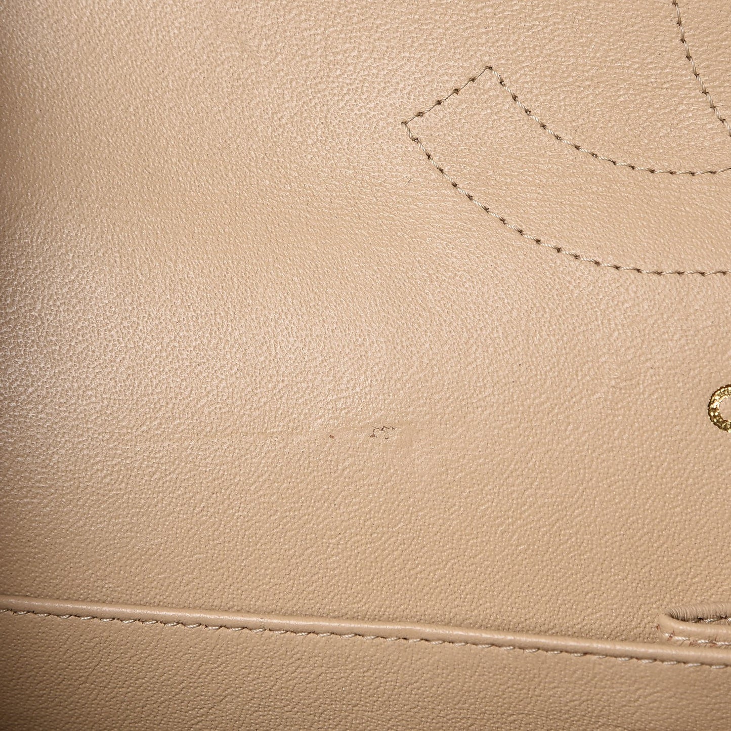 Caviar Quilted Jumbo Double Flap Beige Clair