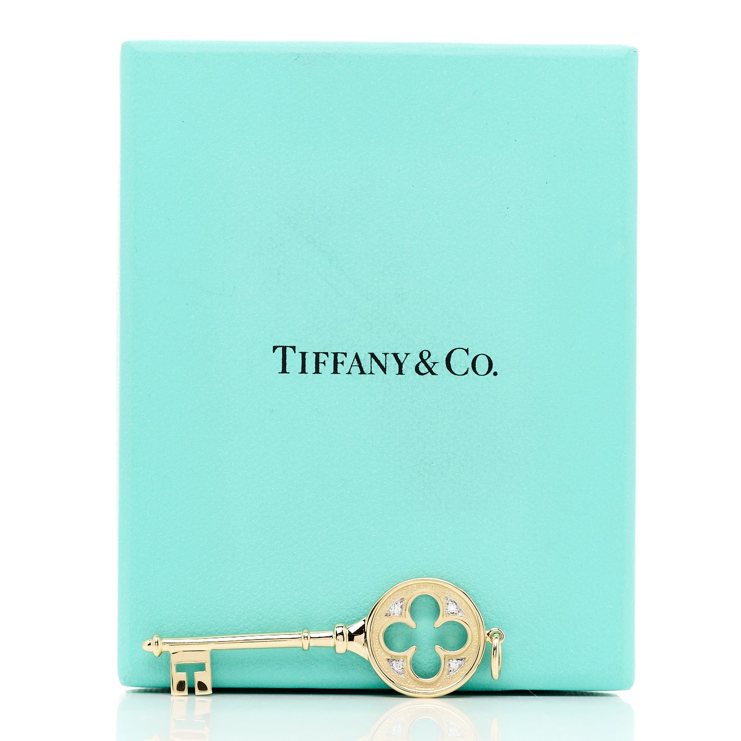 18K Yellow Gold Diamond Quatrefoil Key Pendant