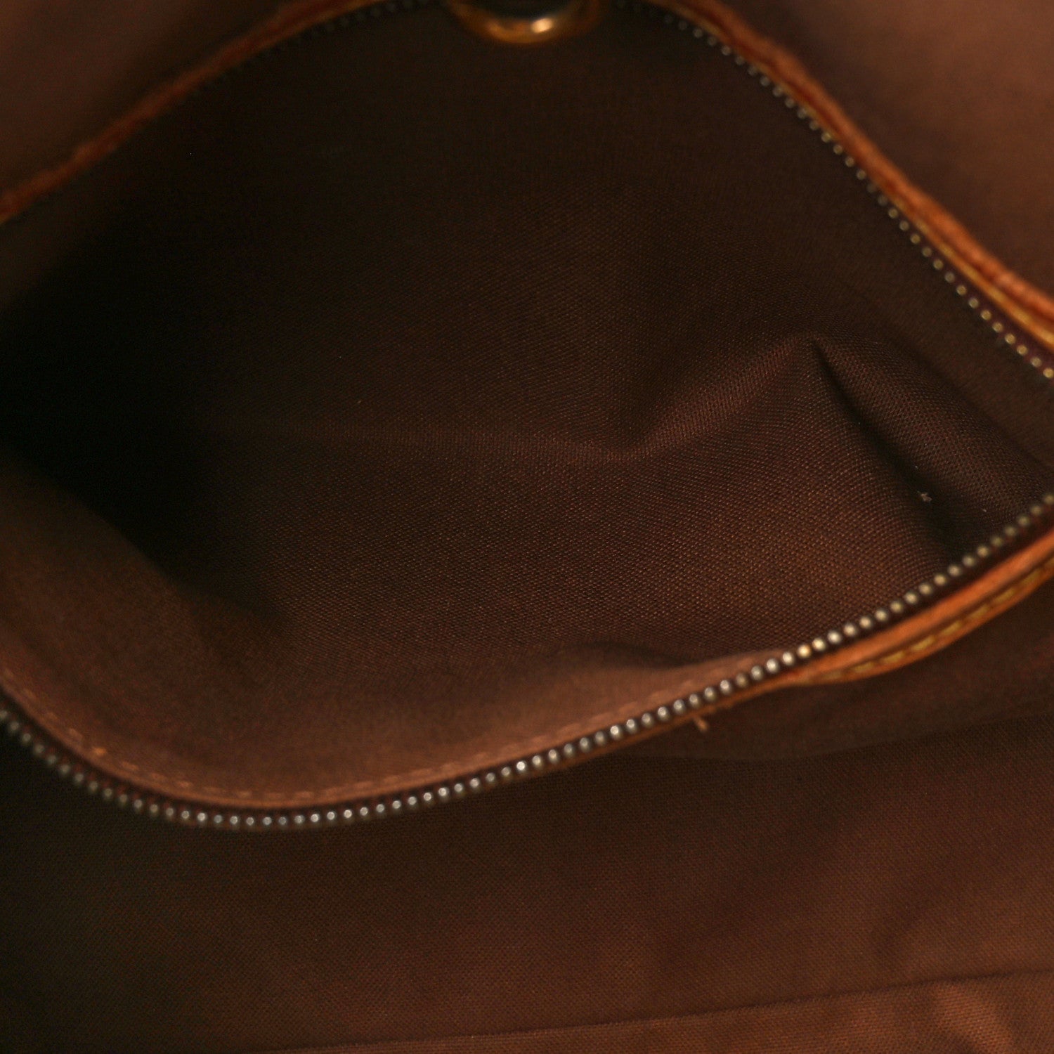 Louis Vuitton Monogram Batignolles Horizontal 6 of 17