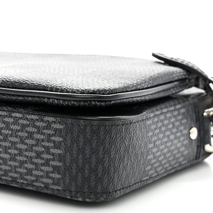 Louis Vuitton Damier Graphite 3D Trio Messenger 11 of 11