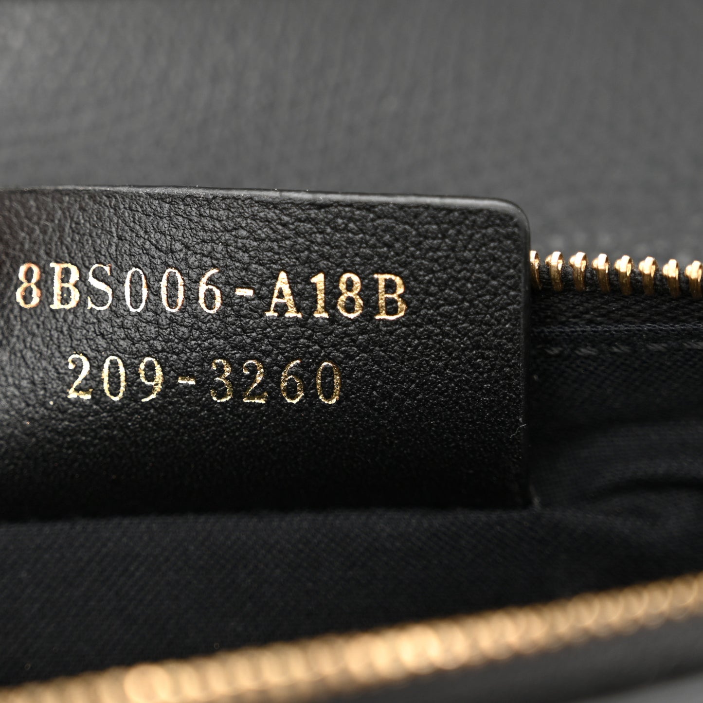 Vitello Cruise F is Fendi Medium Envelope Wallet on Chain Black