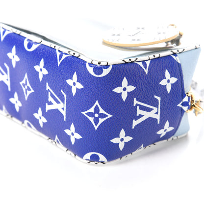 Louis Vuitton Monogram Giant Hawaii Beach Pouch Blue 7 of 10
