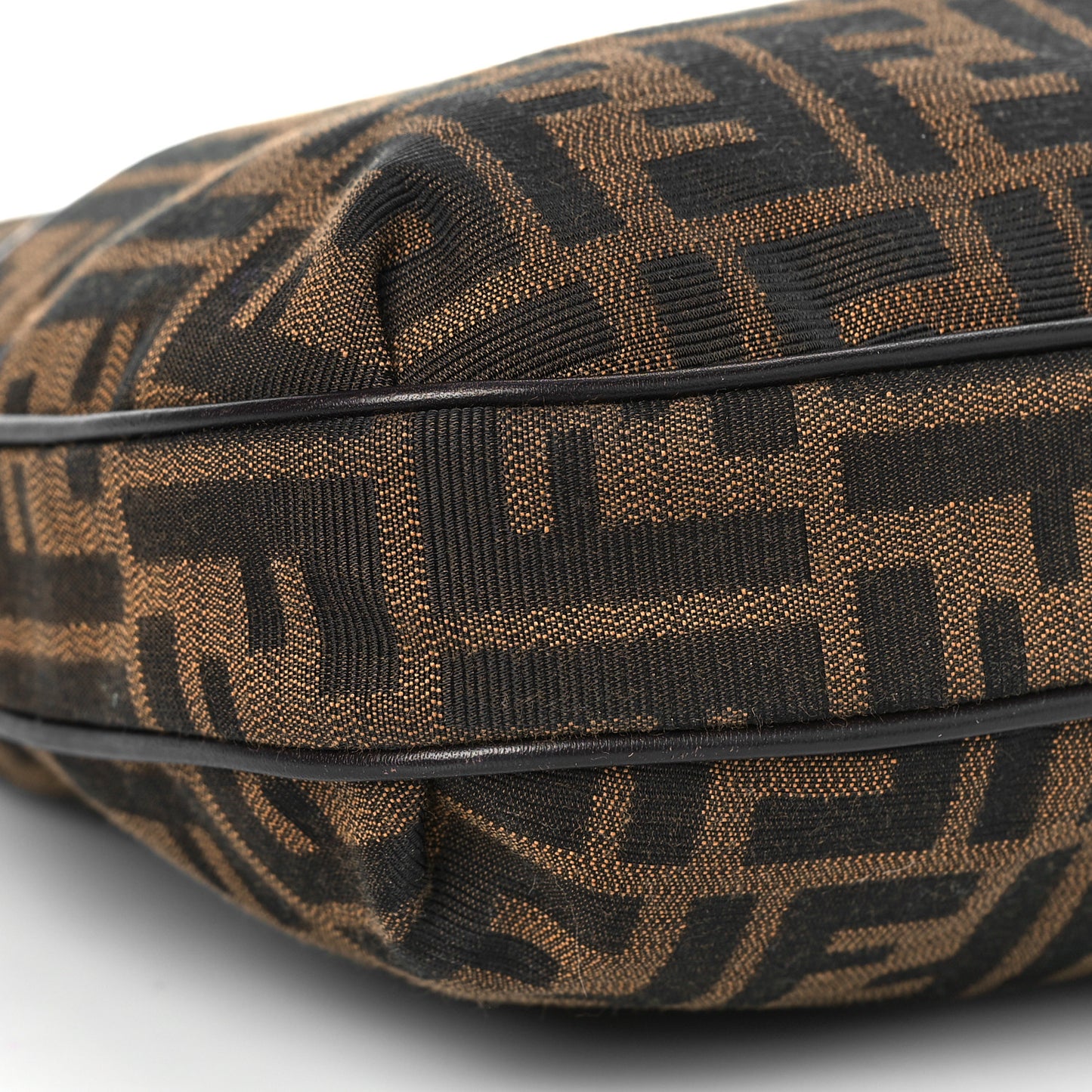 Zucca Vitello Chef Crossbody Bag Tobacco Moro