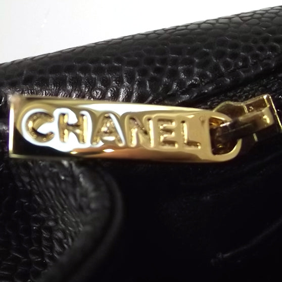 Caviar Jumbo Flap Black